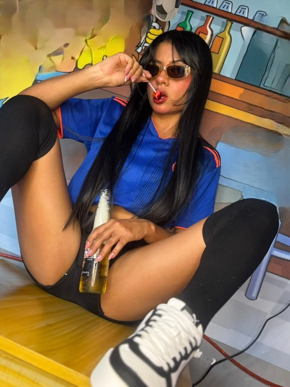 Live sex webcam photo for AngelSavagee #8585507