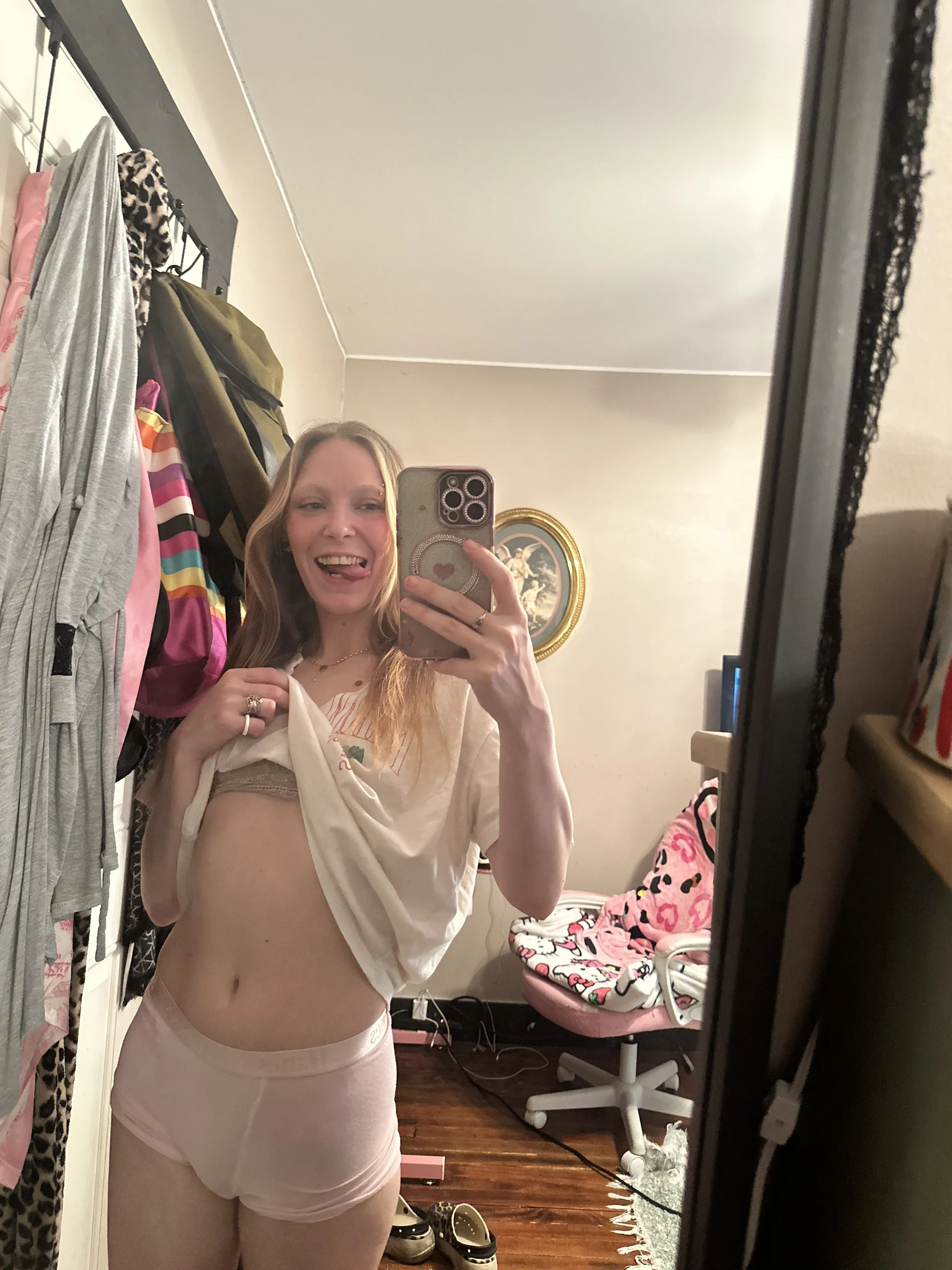 Live sex webcam photo for girlcoded #8518169