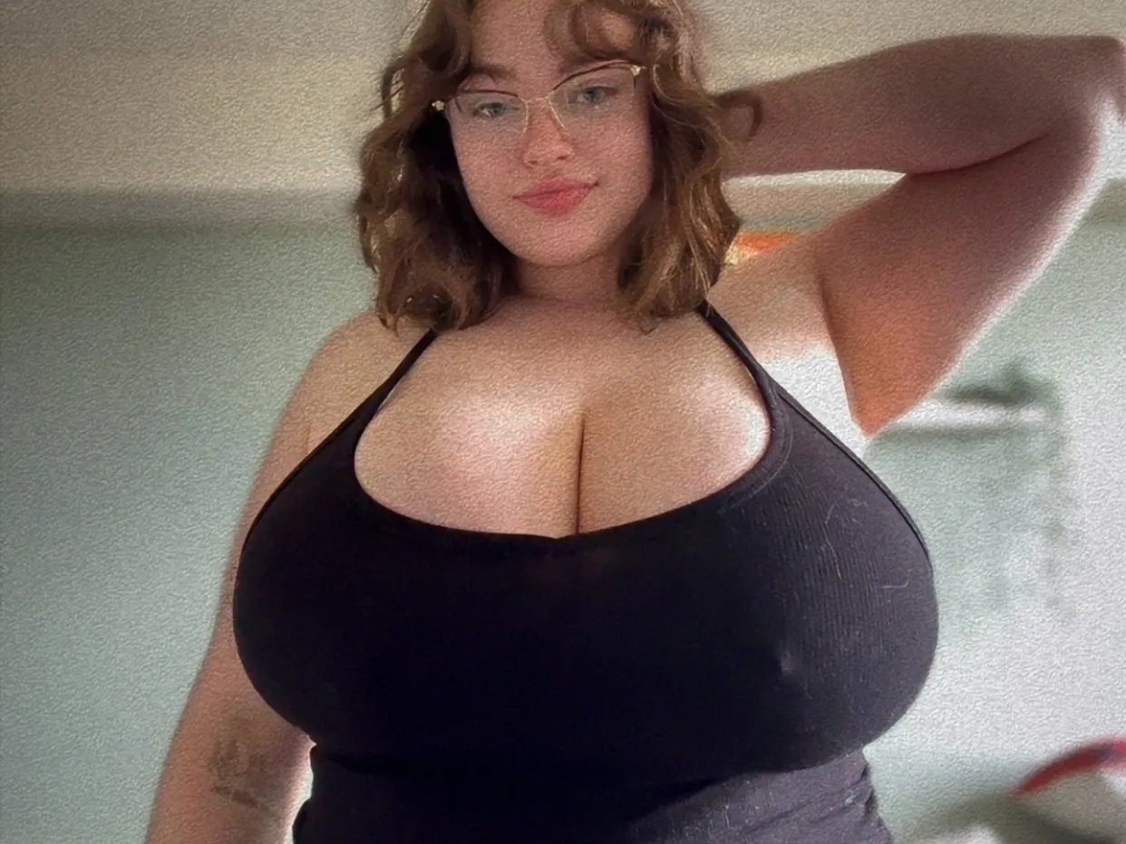 Live sex webcam photo for Brookiie_skrr #8532026