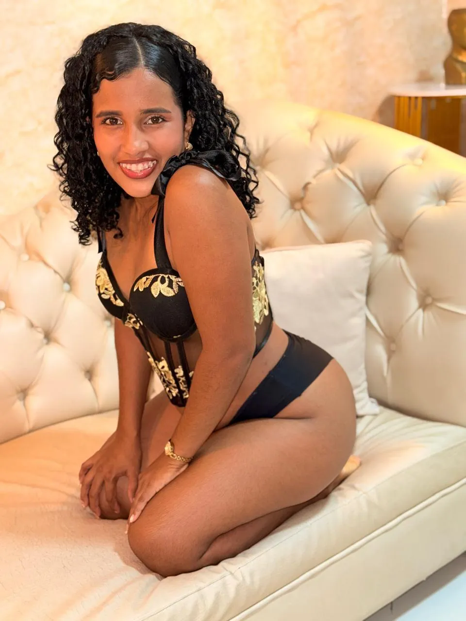 Live sex webcam photo for Horny_Curls #8609939