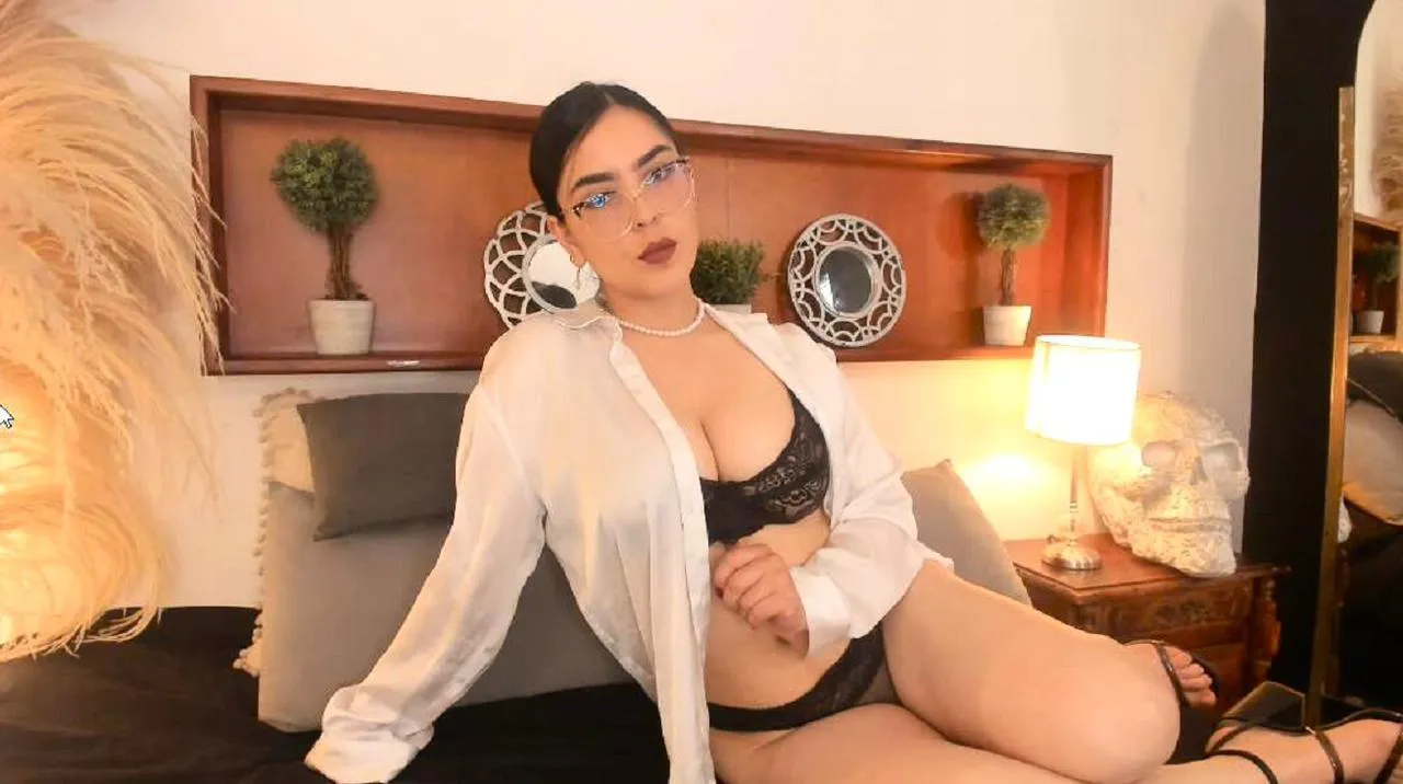 Live sex webcam photo for laurynBm #8569261