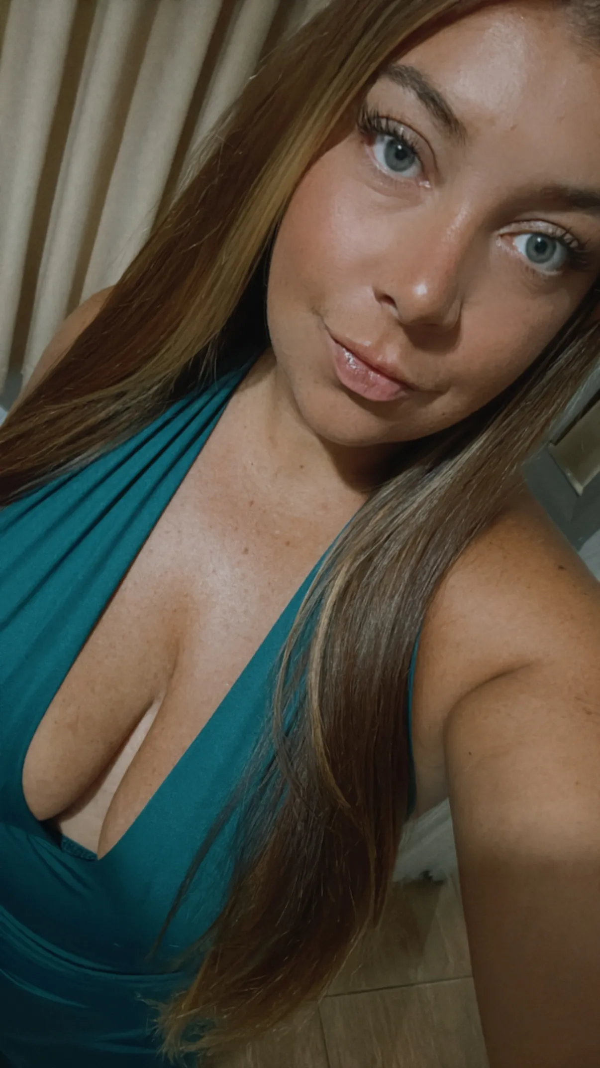 Live sex webcam photo for CurvyNatalieX #8550535