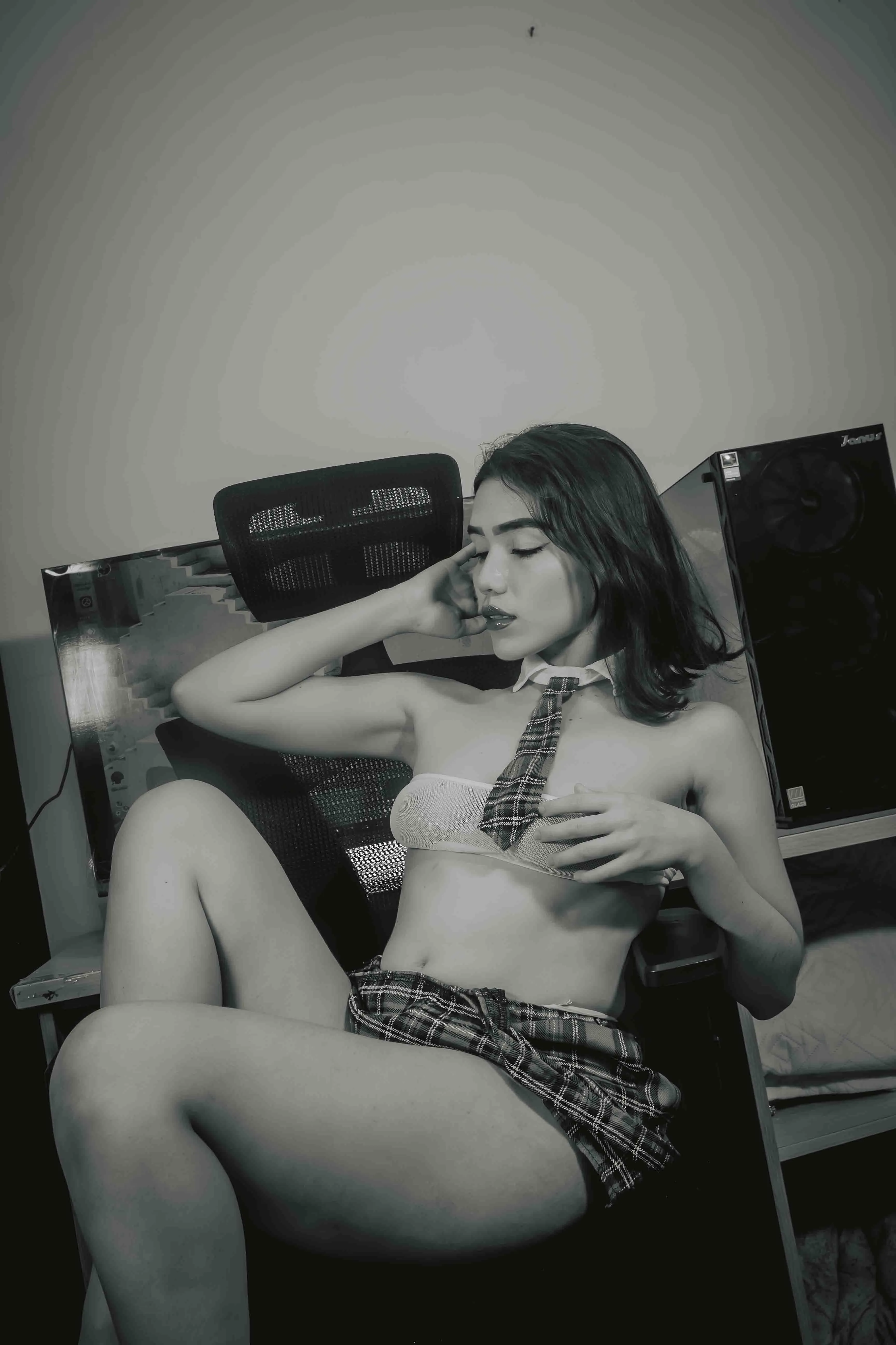 Live sex webcam photo for RoouseVega #8640911