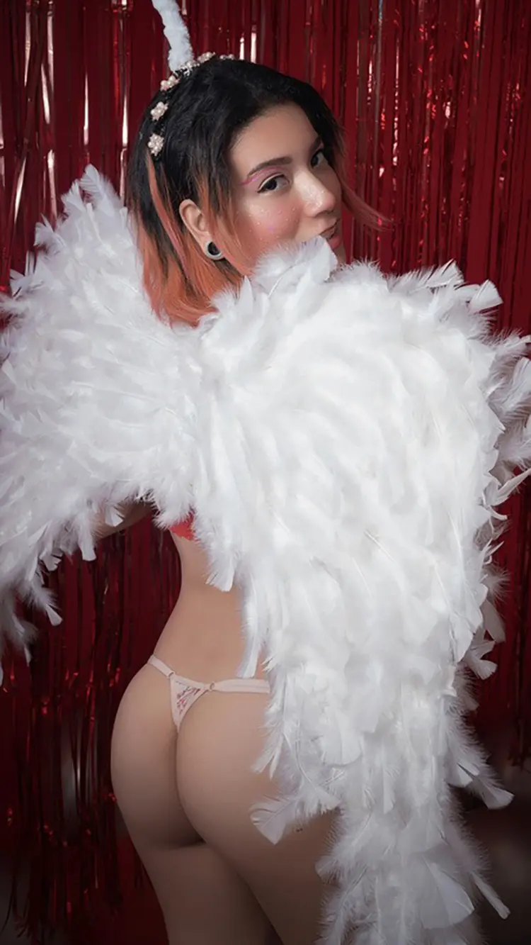 Live sex webcam photo for AuroraChann #8684867