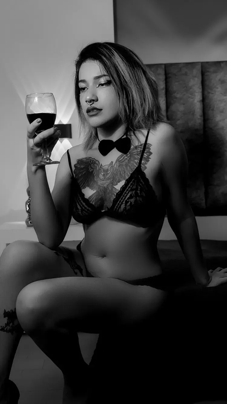 Live sex webcam photo for AuroraChann #8684897