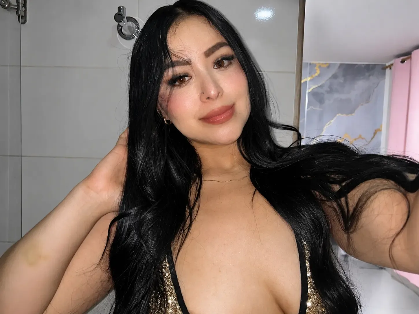 Live sex webcam photo for Miablakes #8691186