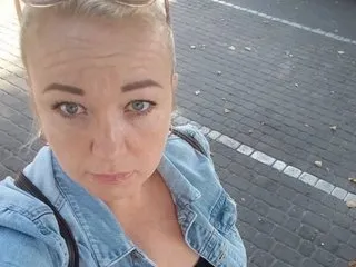 Live sex webcam photo for GentleXLioness #8547296