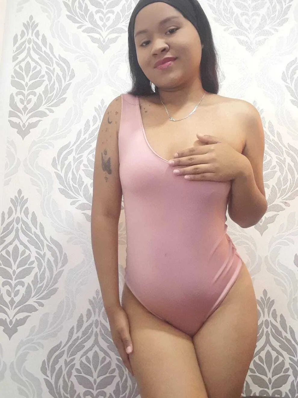 Live sex webcam photo for ScarletDreamX #8574764