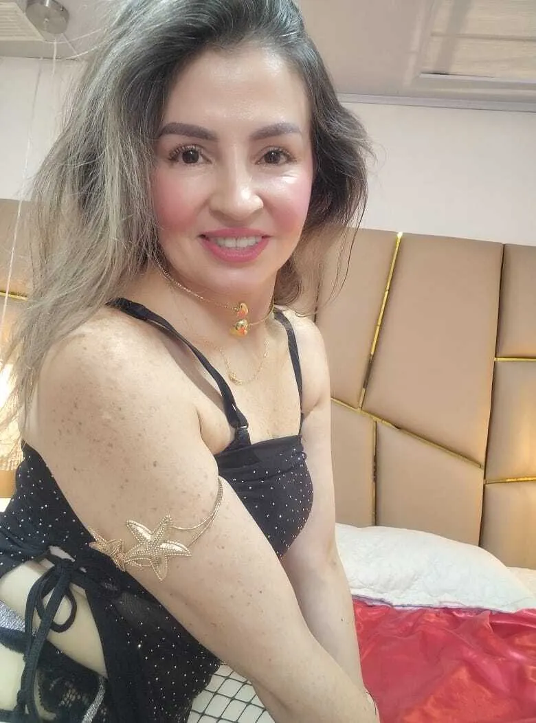 Live sex webcam photo for KendalBusterr #8590024