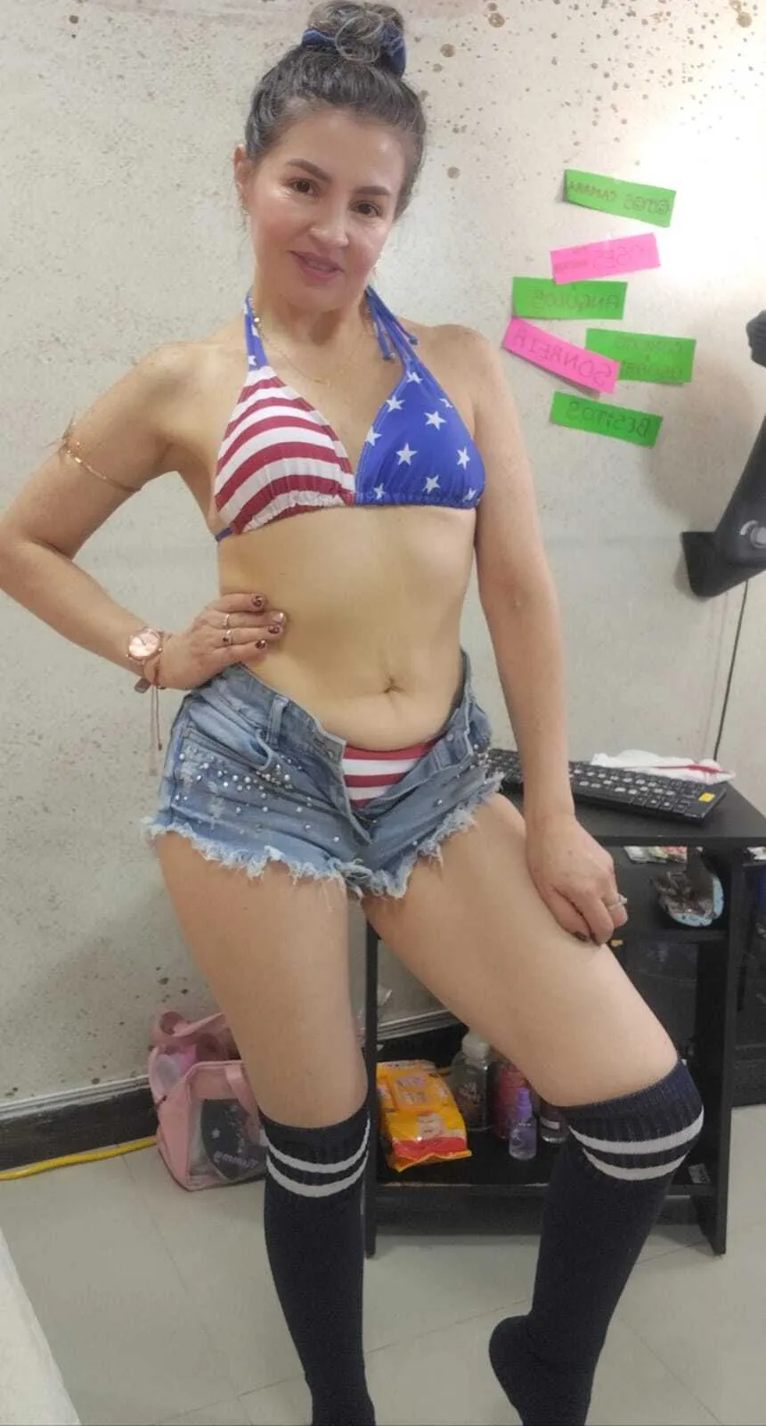 Live sex webcam photo for KendalBusterr #8566270