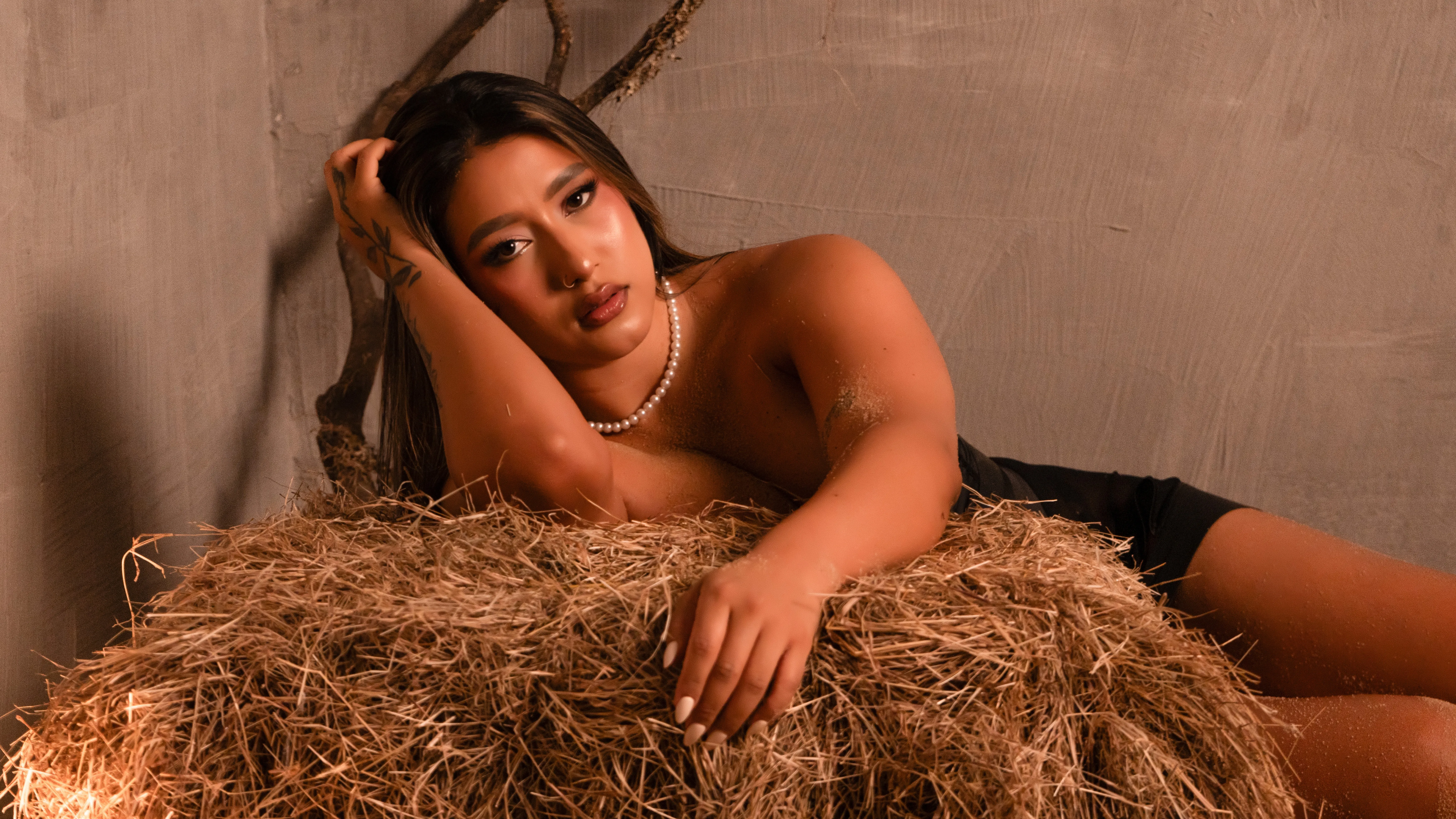 Live sex webcam photo for ElinaParisi #8631781