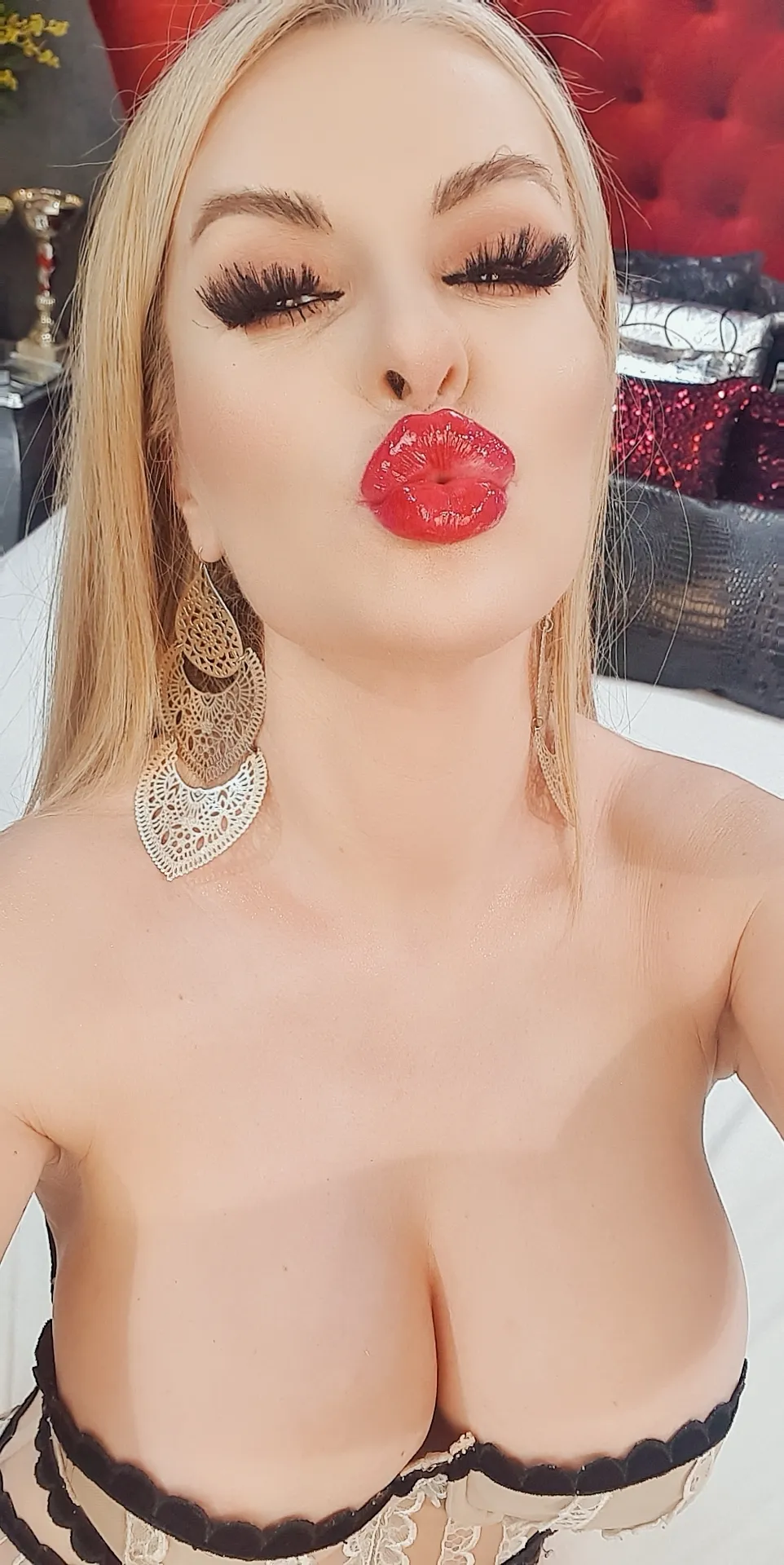 Live sex webcam photo for DiamondDollXX #7907322