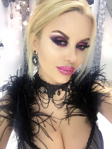 Live sex webcam photo for DiamondDollXX #7907289