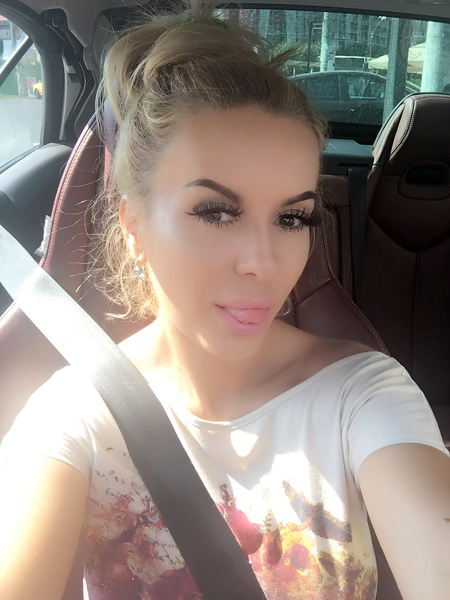 Live sex webcam photo for DiamondDollXX #7907229