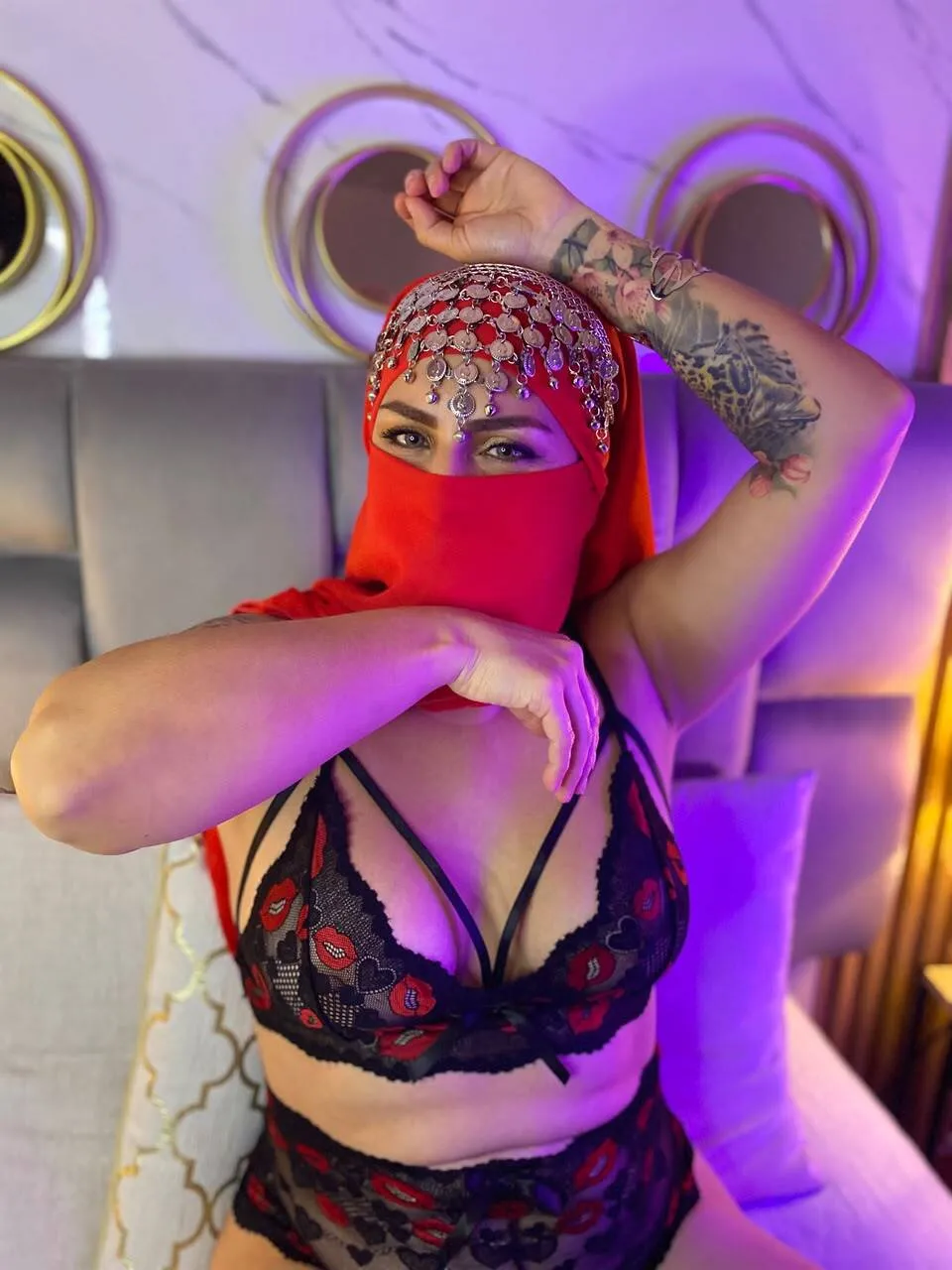 Live sex webcam photo for Hana_Al_Hakim #8572328