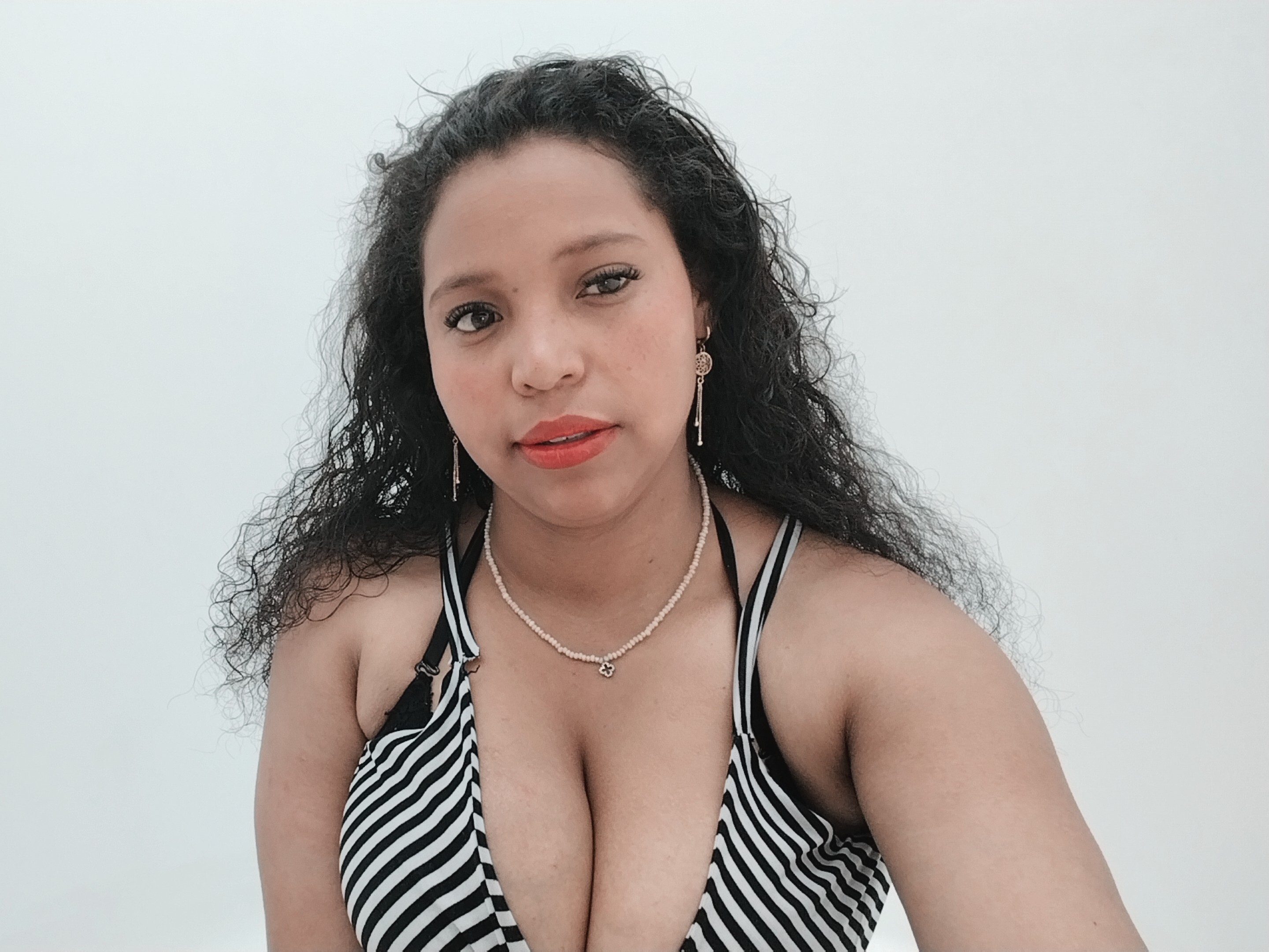 Live sex webcam photo for Sthefanni #8570452