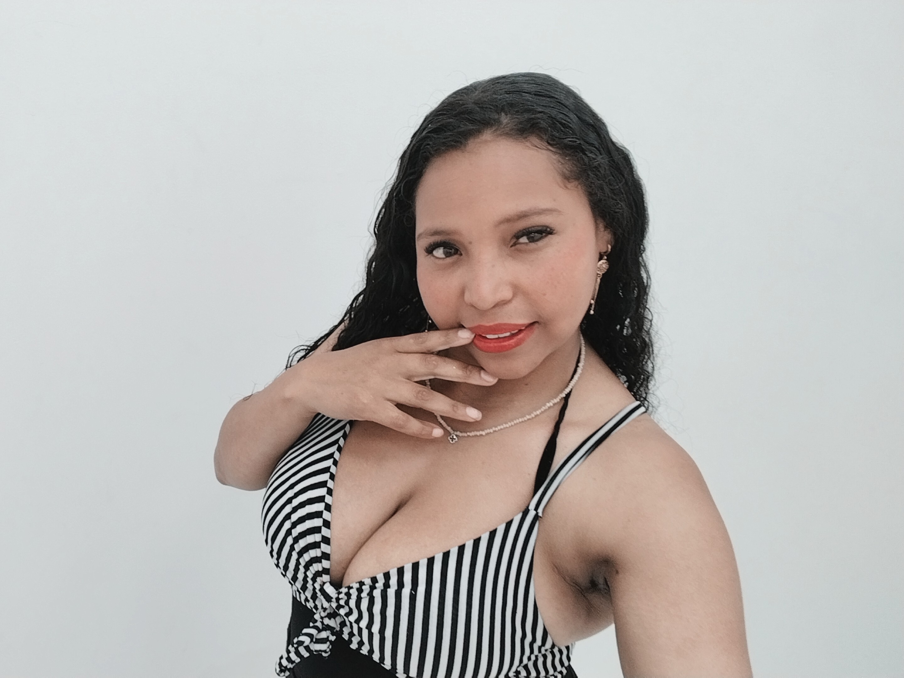 Live sex webcam photo for Sthefanni #8570444