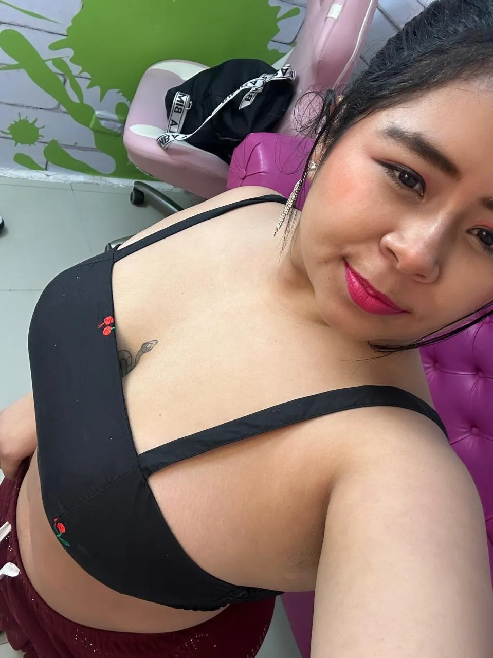 Live sex webcam photo for AriaMoonnn #8680503