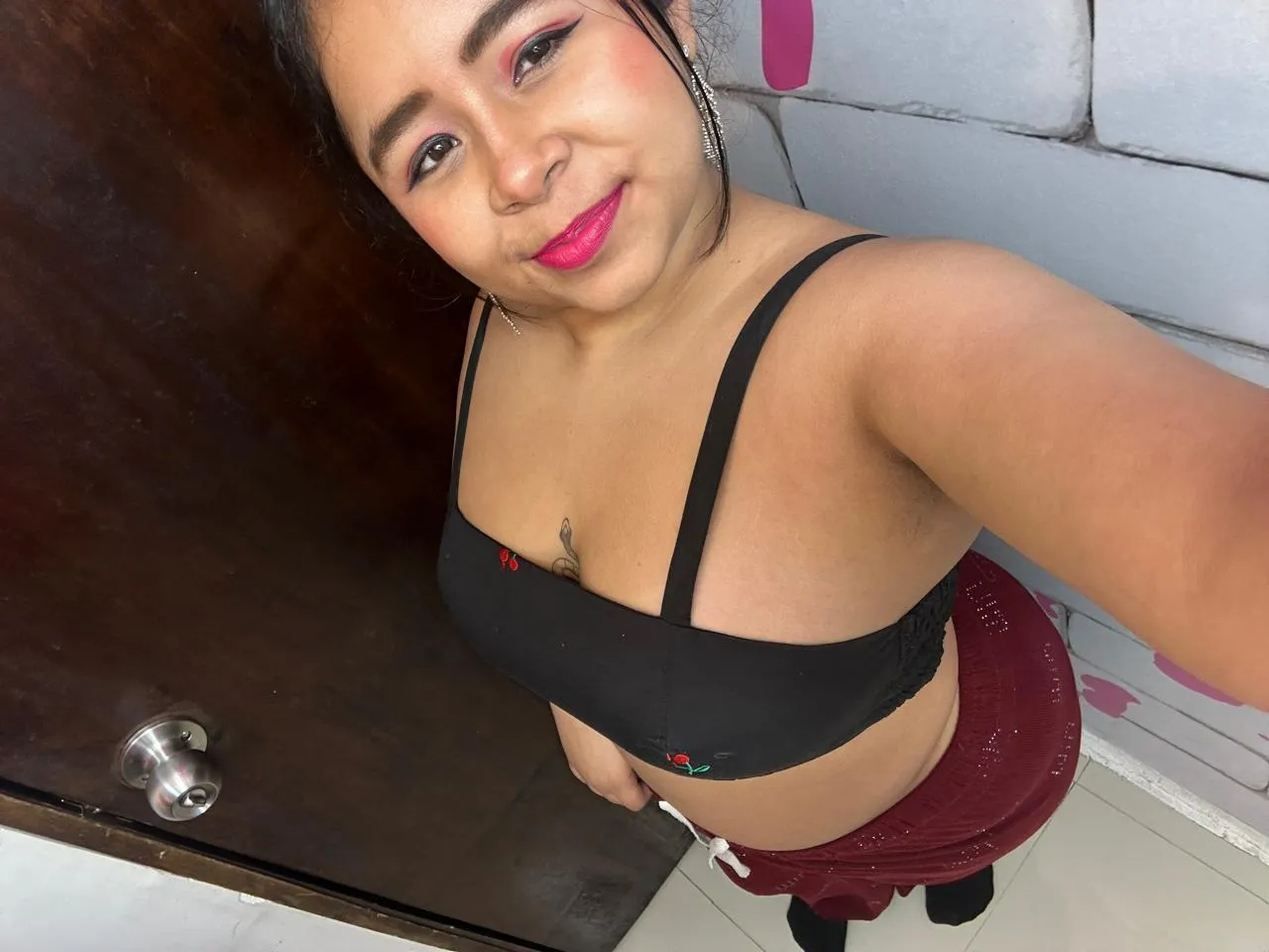 Live sex webcam photo for AriaMoonnn #8680505