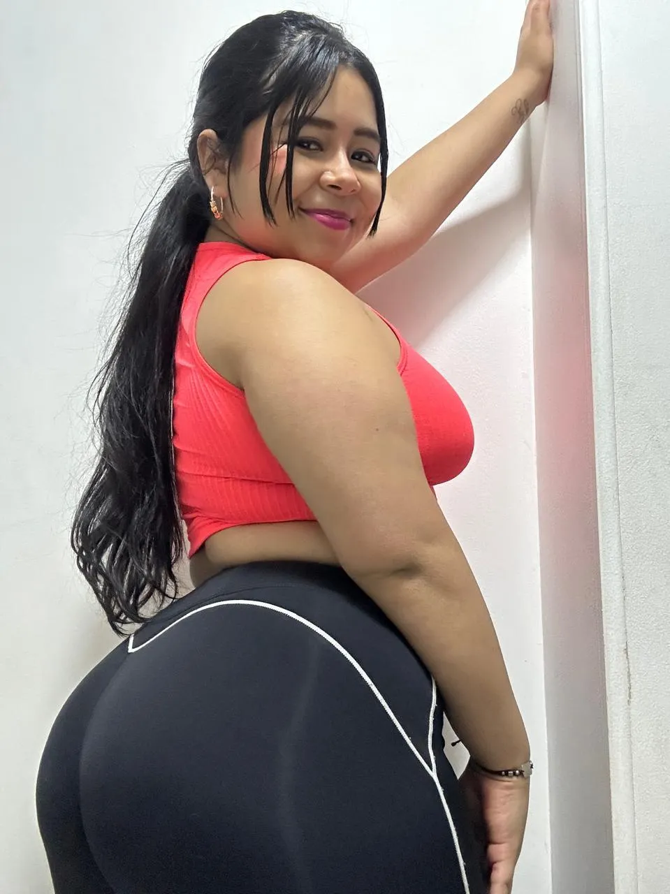 Live sex webcam photo for AriaMoonnn #8680531