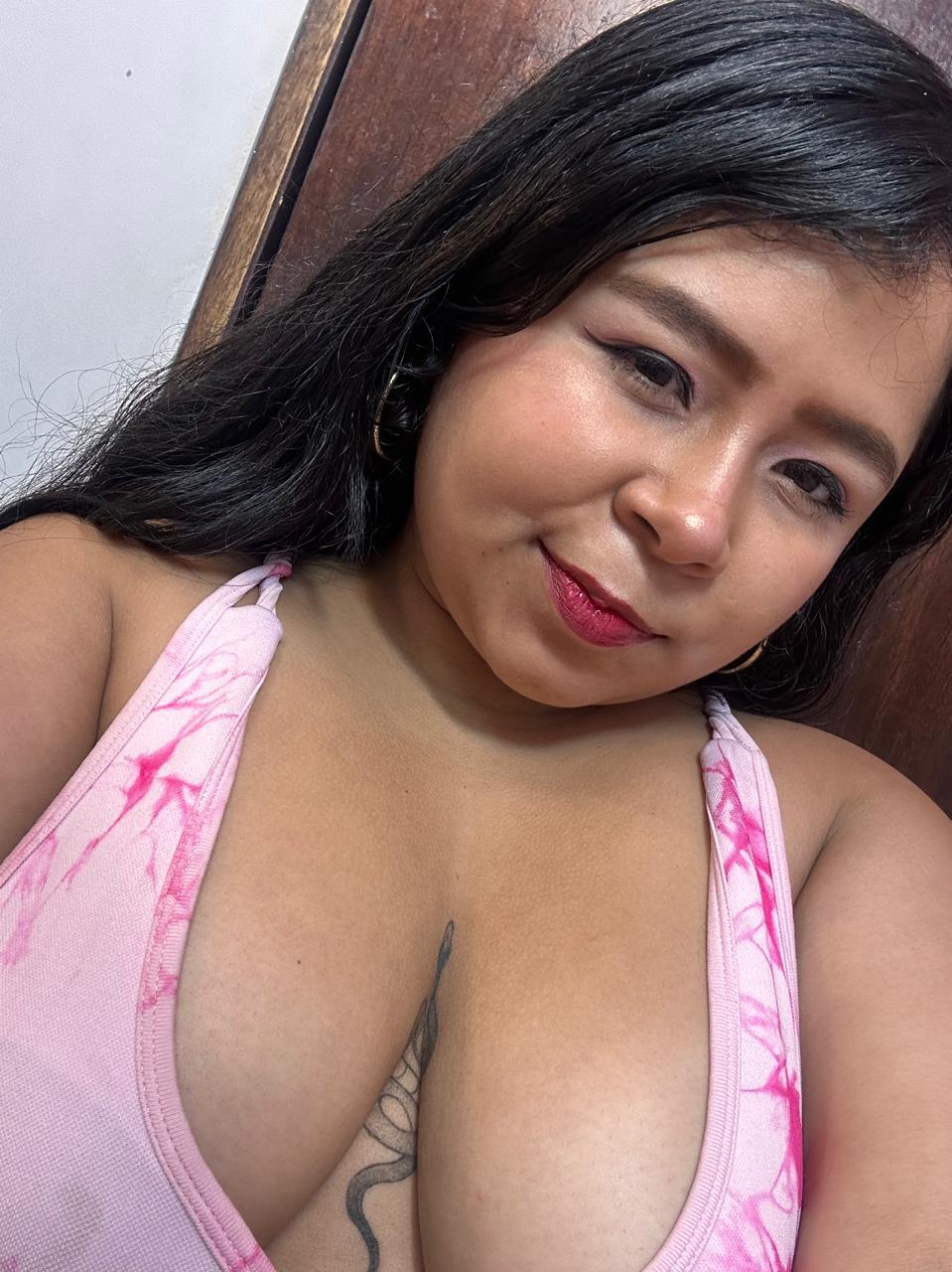 Live sex webcam photo for AriaMoonnn #8627291