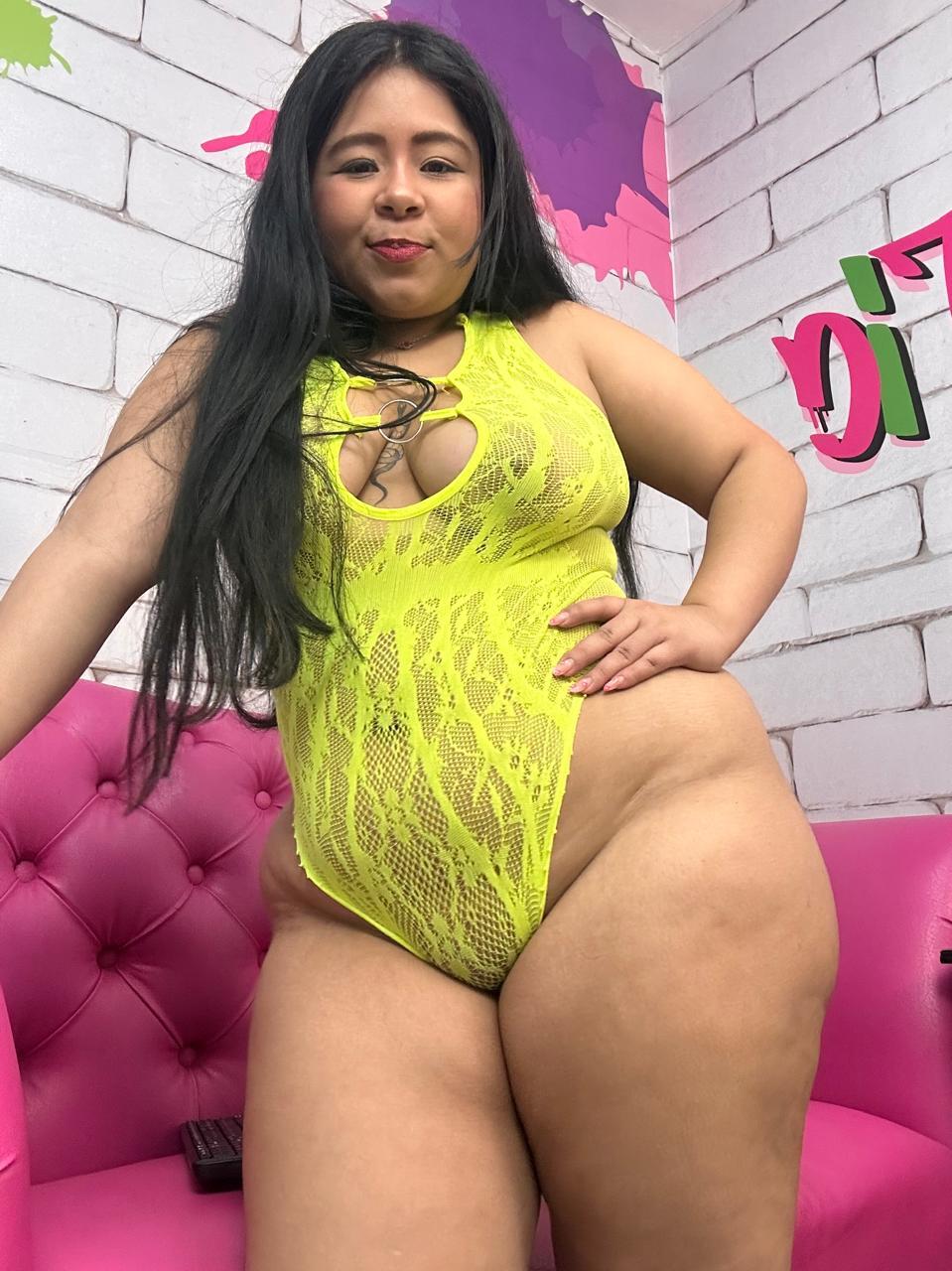 Live sex webcam photo for AriaMoonnn #8581839