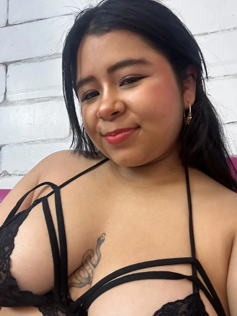Live sex webcam photo for AriaMoonnn #8705190