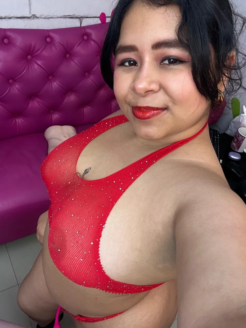 Live sex webcam photo for AriaMoonnn #8719695