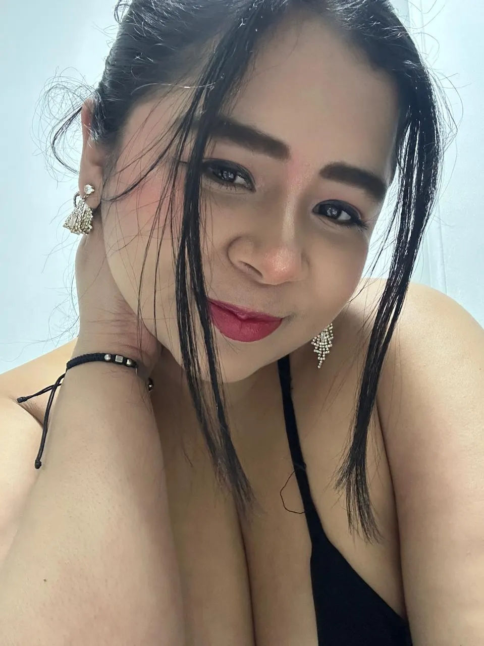 Live sex webcam photo for AriaMoonnn #8680495
