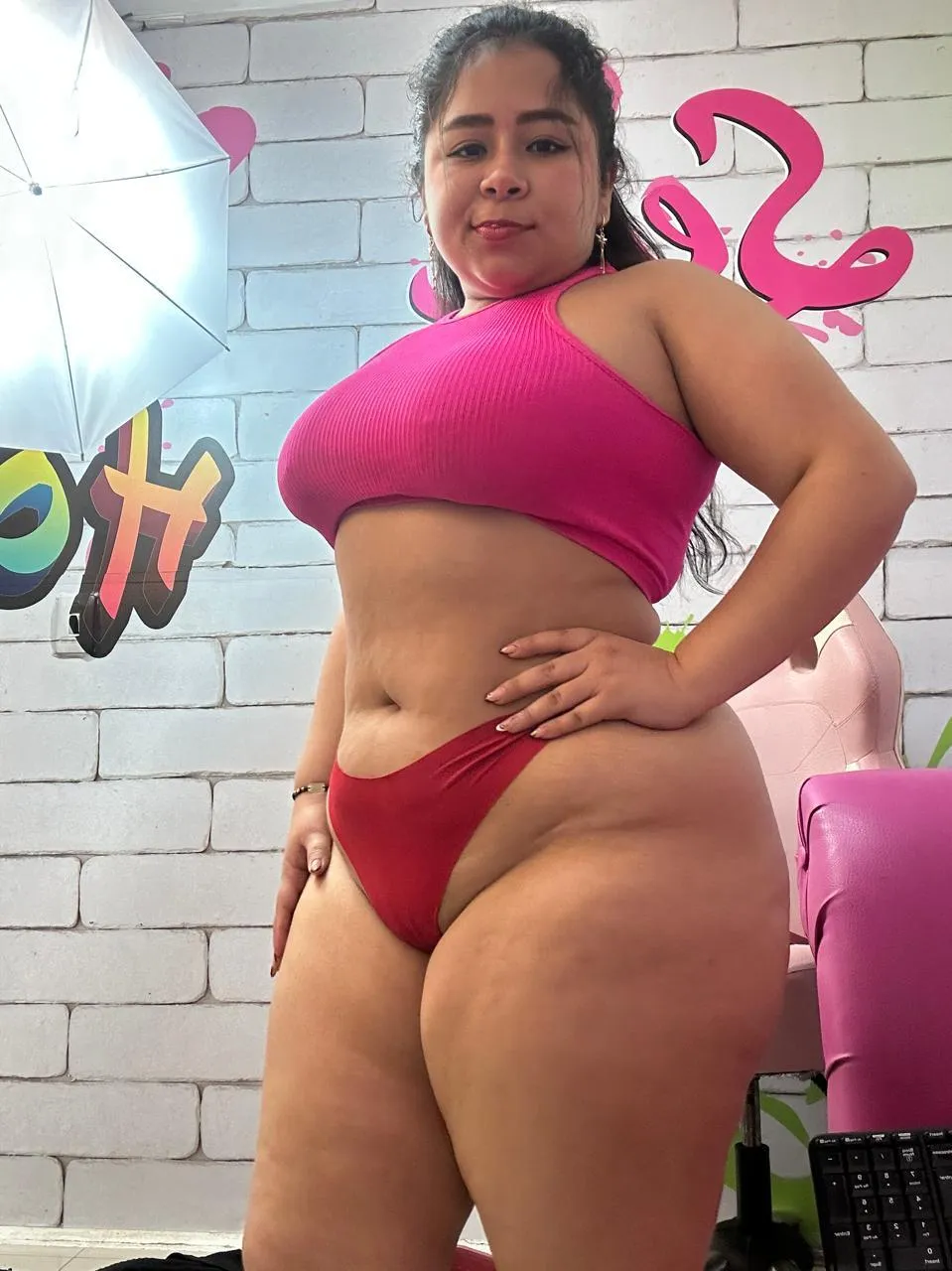 Live sex webcam photo for AriaMoonnn #8606770