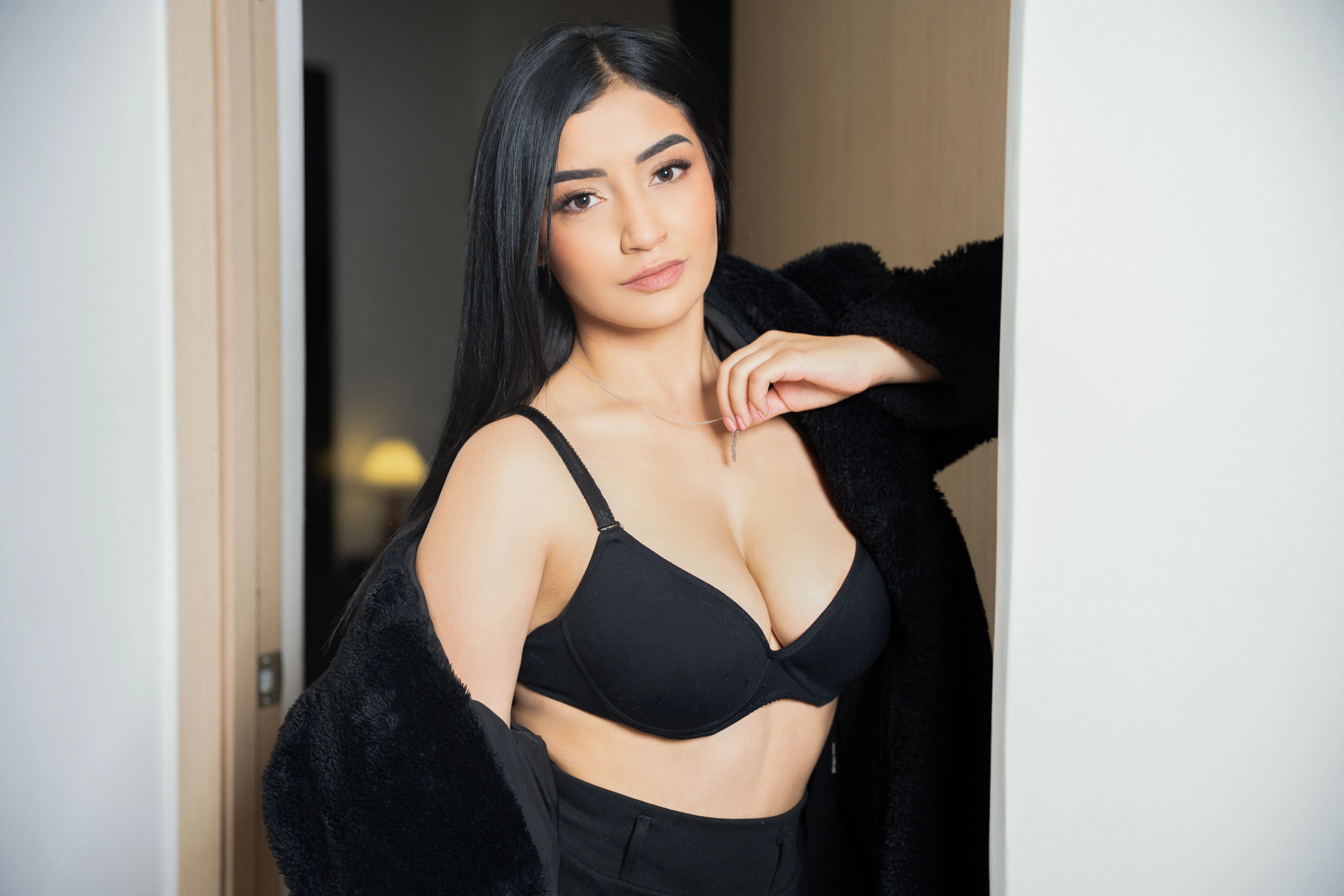 Live sex webcam photo for ValeriaMontana #8583211