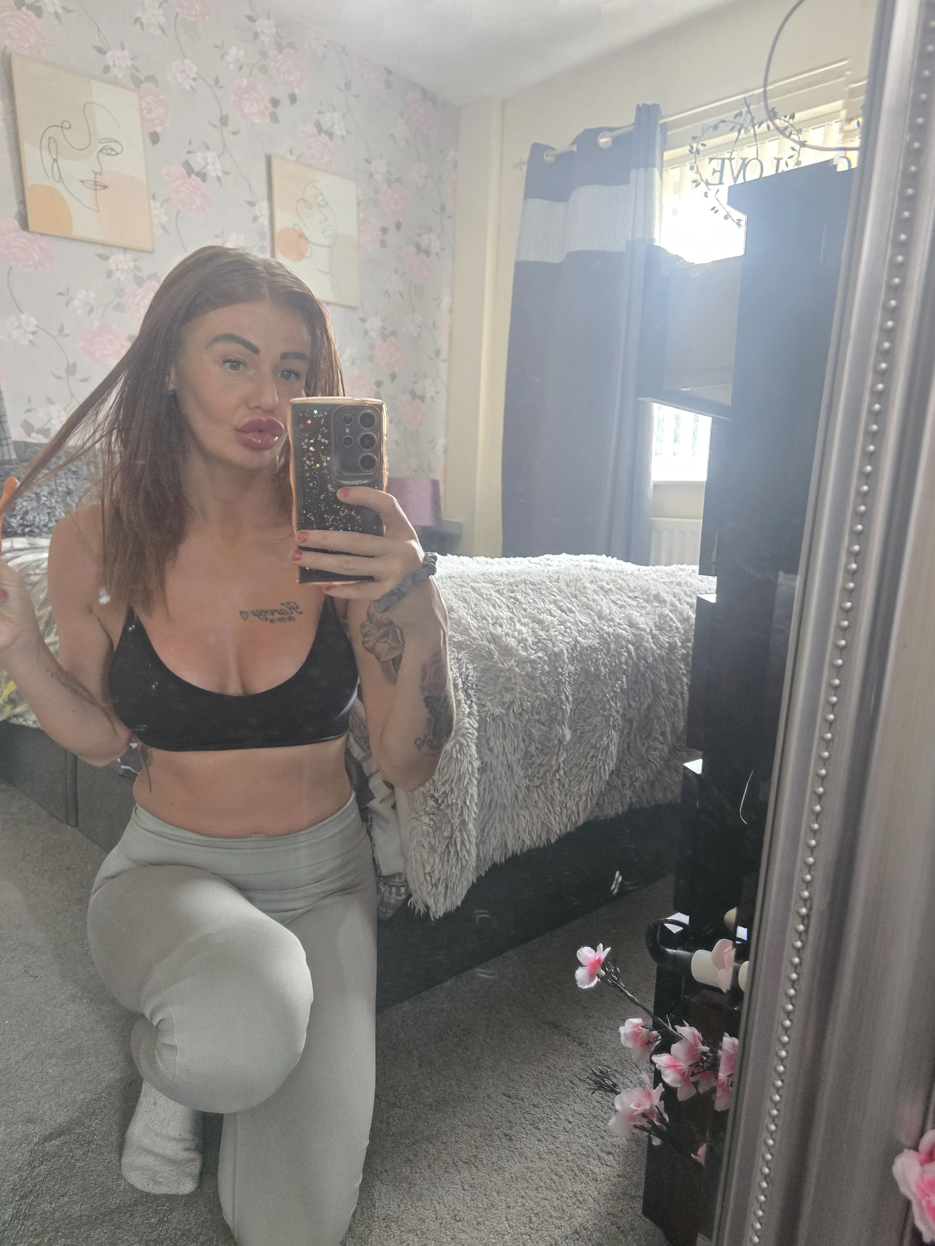 Live sex webcam photo for Blowy_Chloe #8629578