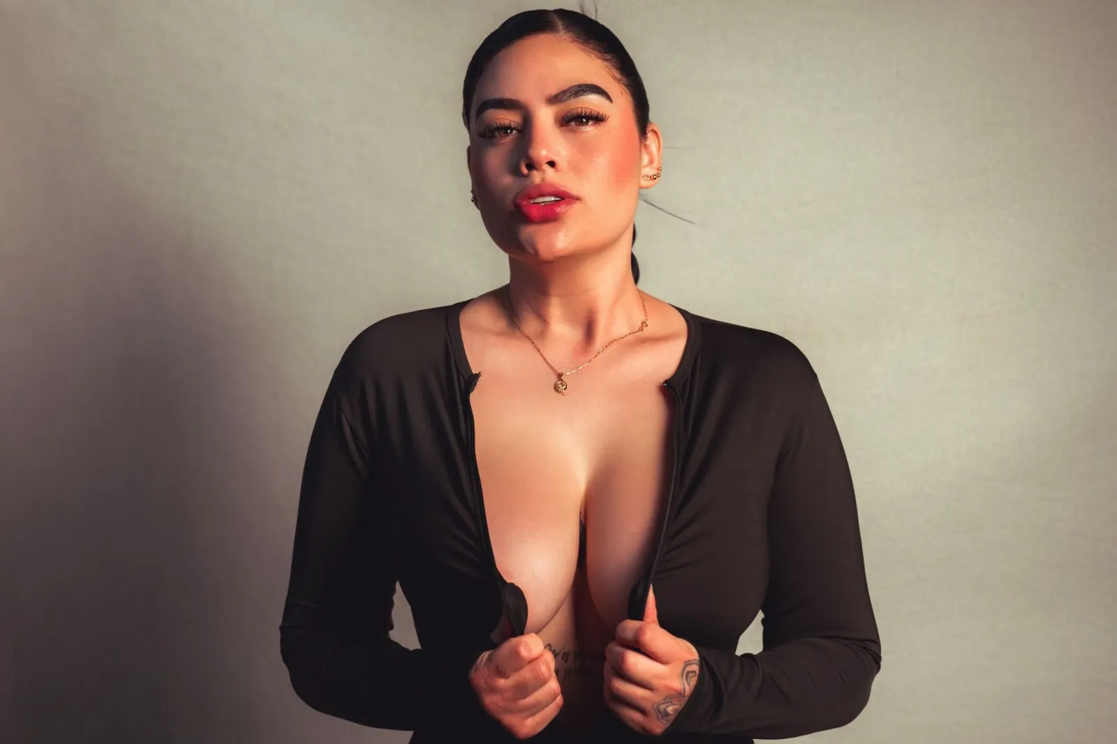 Live sex webcam photo for PameMiller #8645539