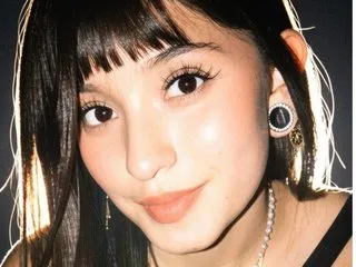 Live sex webcam photo for AliceMorely #8617147