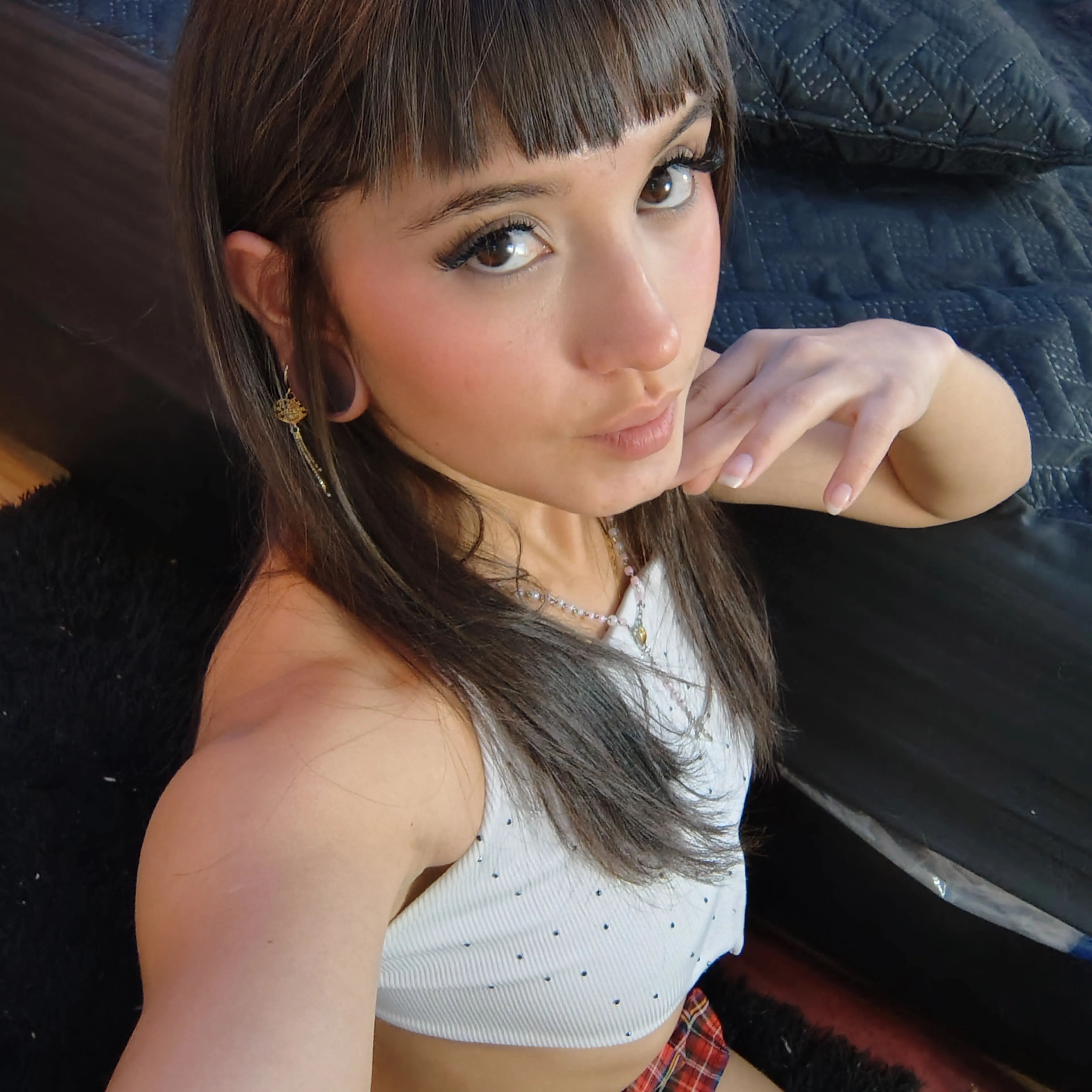 Live sex webcam photo for AliceMorely #8597921