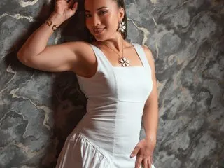 Live sex webcam photo for LunaLatinna #8592082