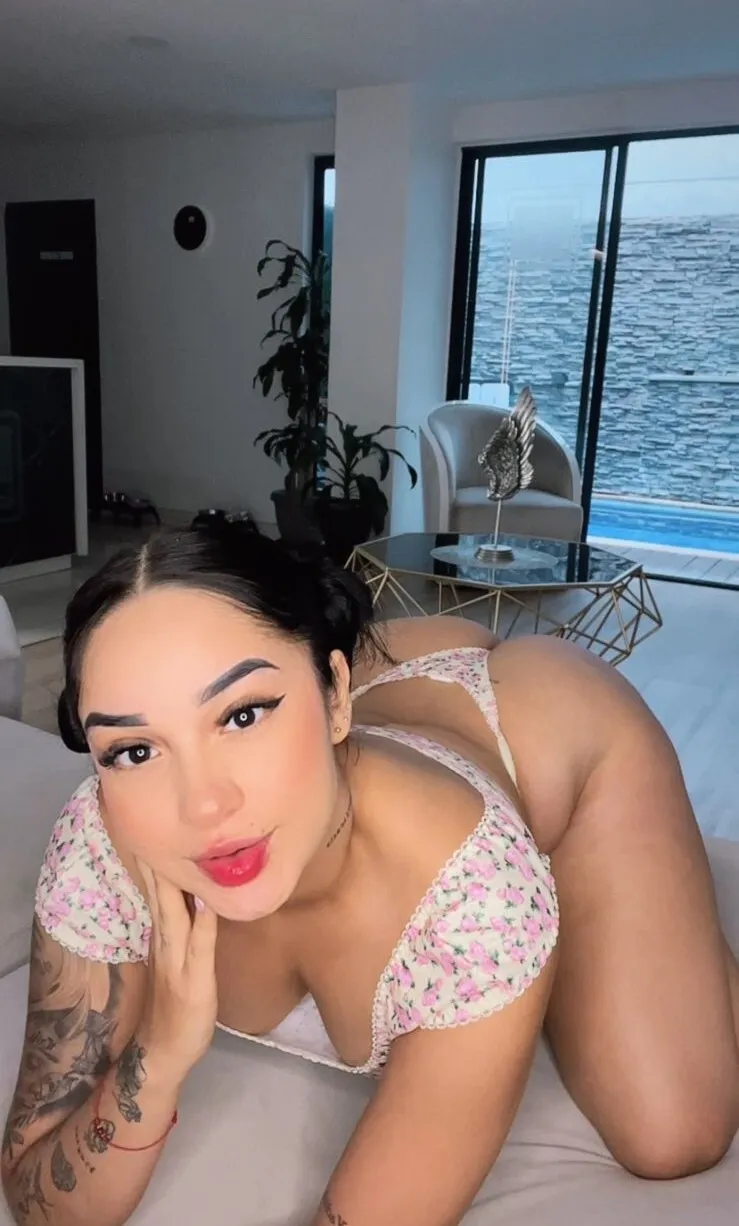 Live sex webcam photo for Sophie_Vegga #8616479
