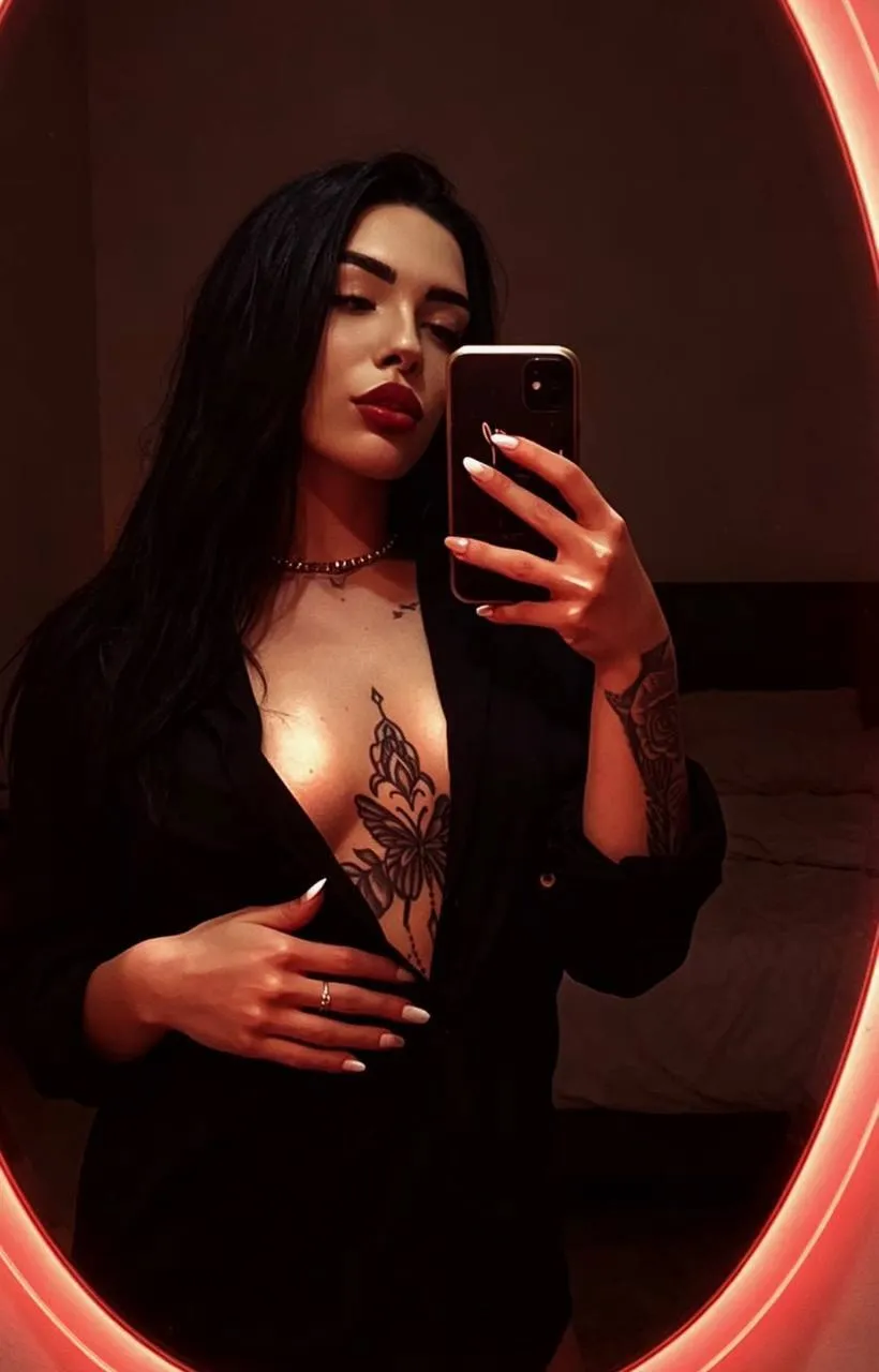 Live sex webcam photo for LilithPixie #8626627