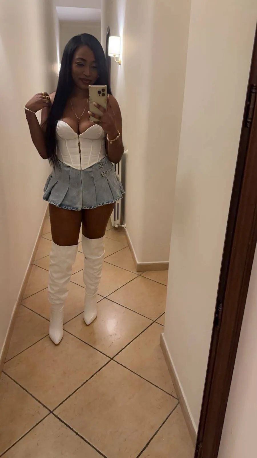 Live sex webcam photo for karlaHiltonn #8614751