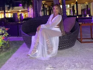Live sex webcam photo for Giulia_Cash #8621527