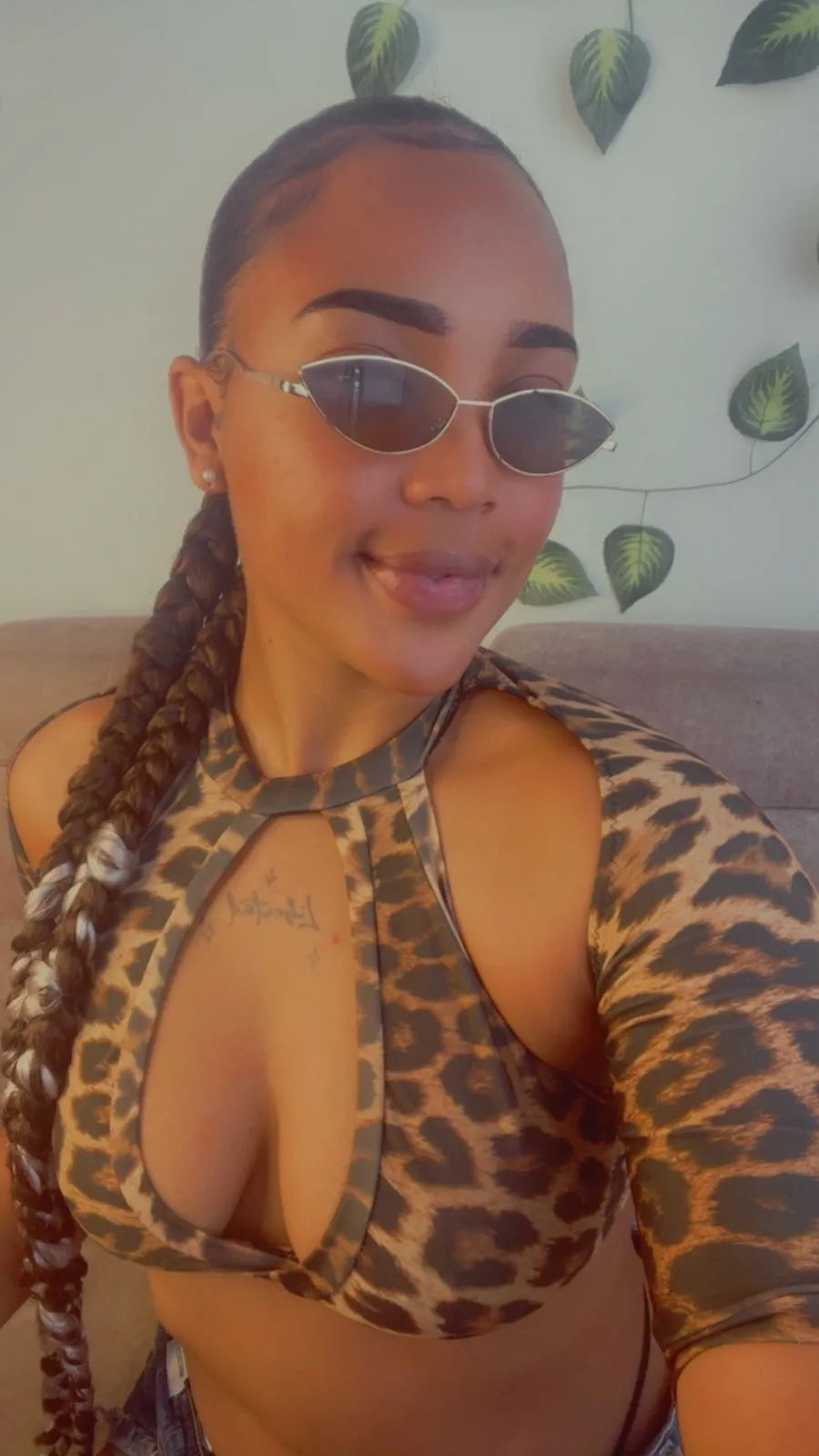 Live sex webcam photo for Giulia_Cash #8621531