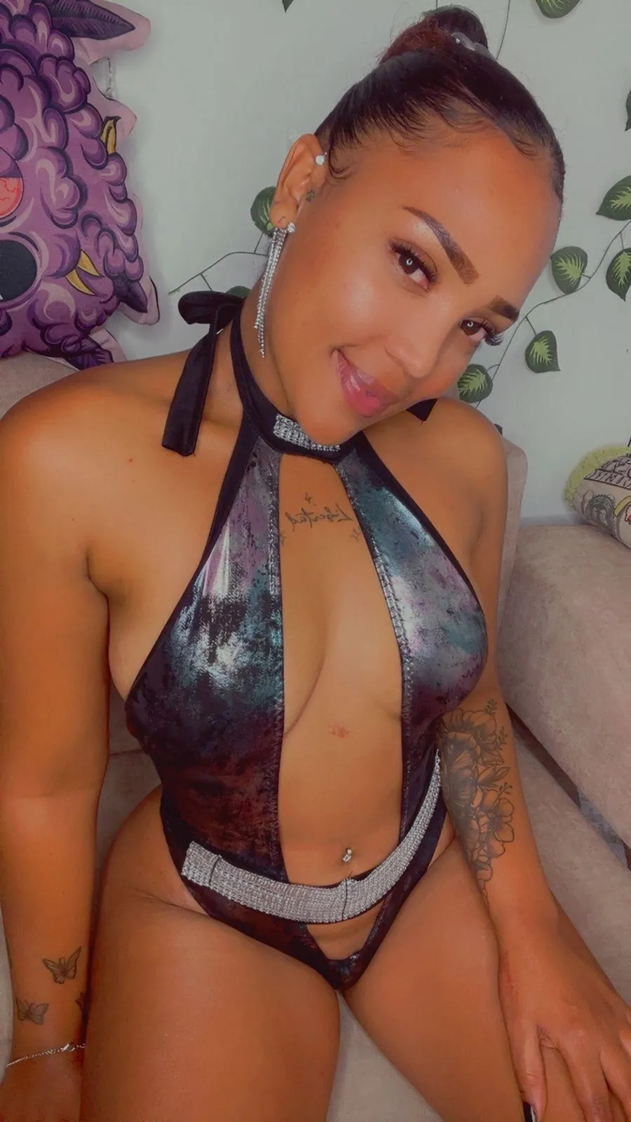 Live sex webcam photo for Giulia_Cash #8621540