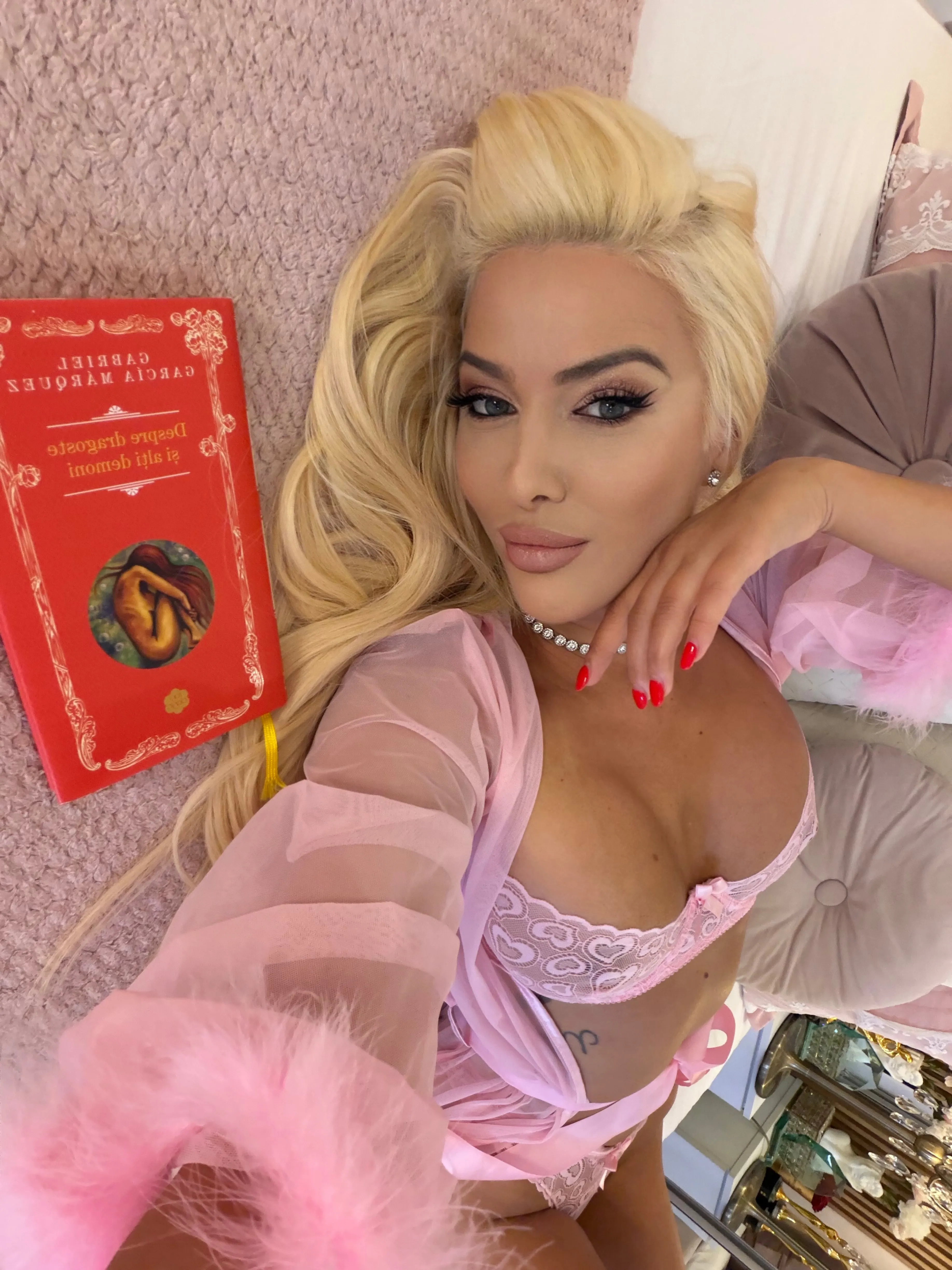 Live sex webcam photo for BlancheSummer #8616106