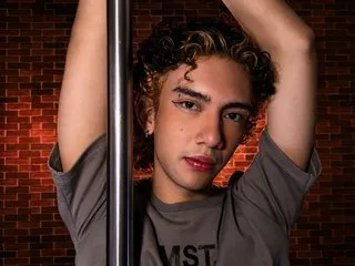 Live sex webcam photo for AustinReed17 #8629543