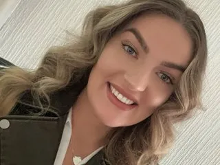 Live sex webcam photo for DaisyLou_x #8642490