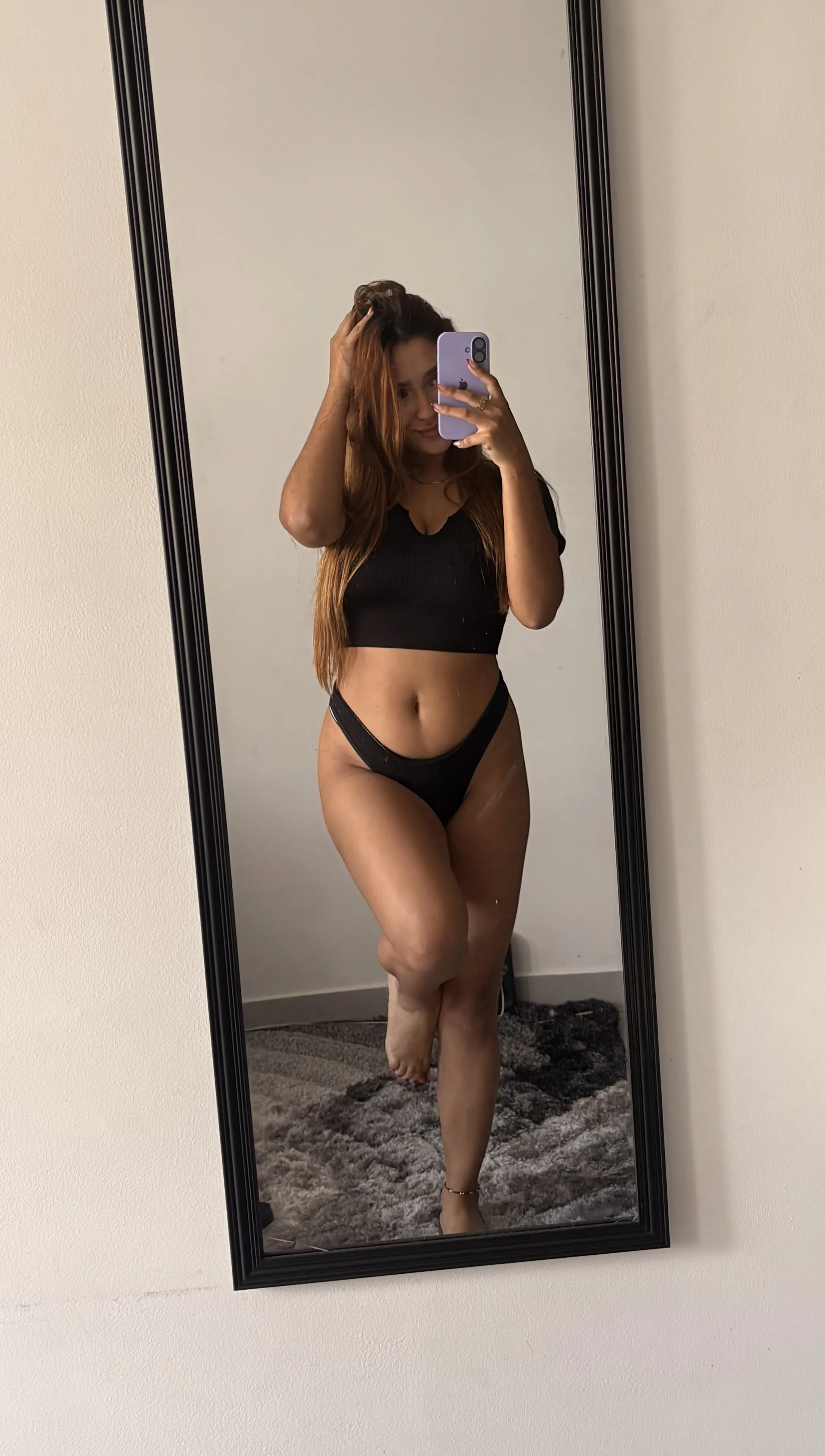 Live sex webcam photo for EmmaMonnroy #8669456