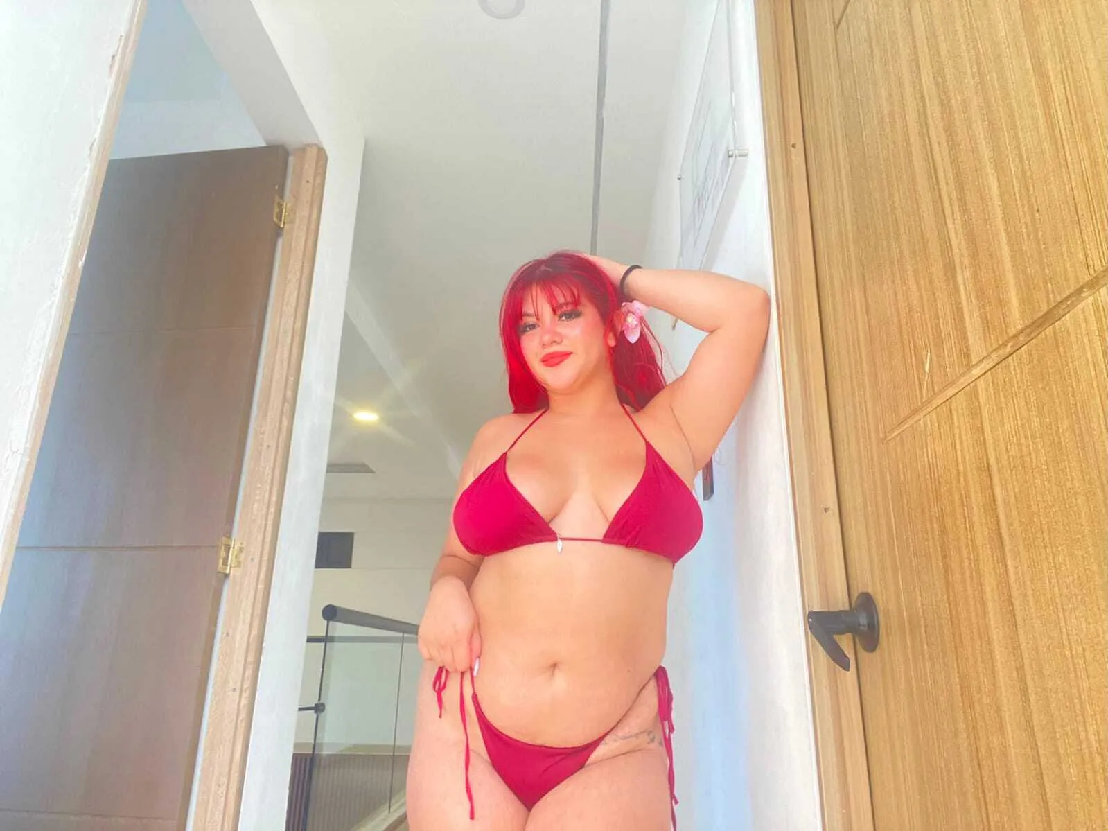 Live sex webcam photo for NaomiJonez #8640415