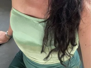 Live sex webcam photo for Cheeky_Charliee #8670451