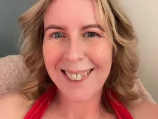 Live sex webcam photo for Curlyblonde22 #8642455