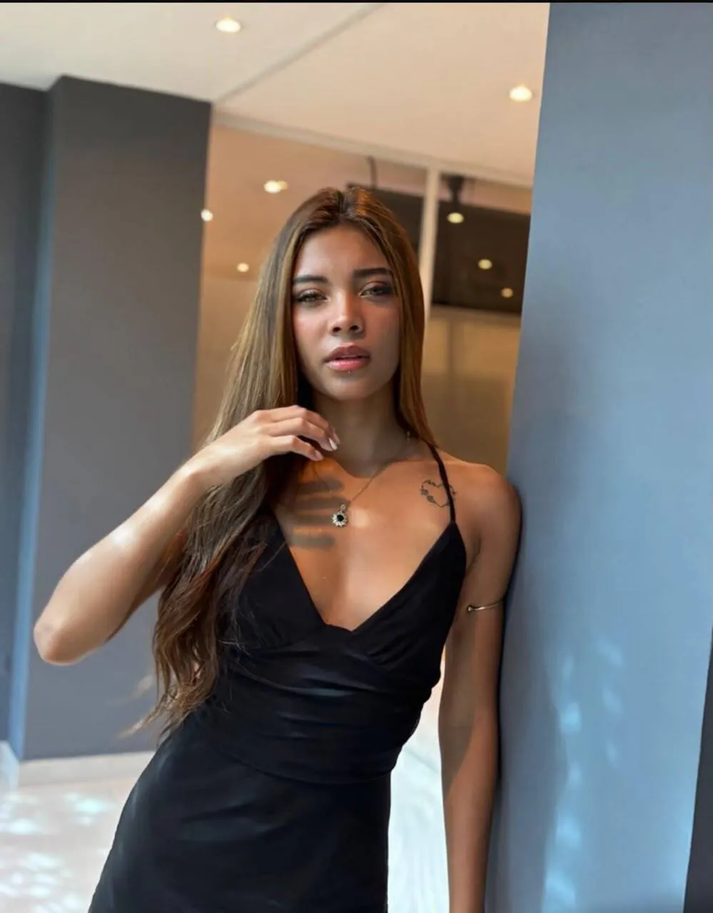 Live sex webcam photo for ScarletDavison #8667785